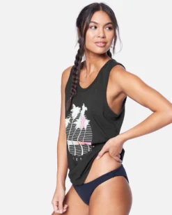 Caymans Perfect Scoop Tank Top -HURLEY Shop 3hcu2229 black 3 scaled