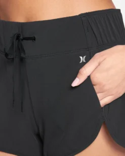 Aquas Solid 2.5" Boardshorts 10 Aquas Solid 2.5" Boardshorts -HURLEY Shop hs1006 black 5 scaled